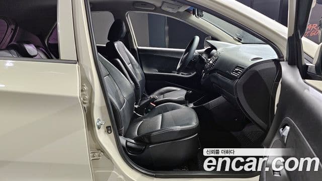 Kia All New Morning Luxury, 2012 11