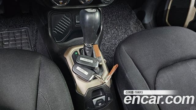 Jeep Renegade 2.4 Longitude, 2016 9