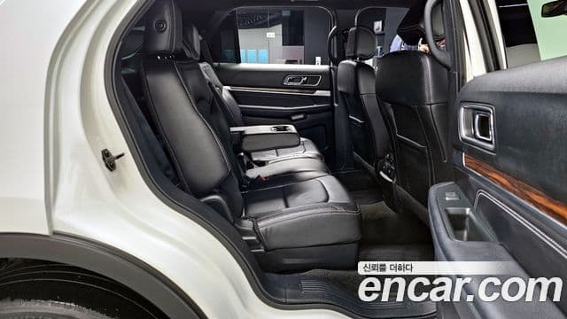Ford Explorer 5세대, 2017 12