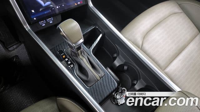 KG모빌리티(SsangYong) Torres T7, 2023 9