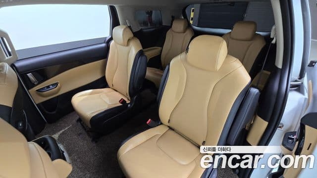 Kia Carnival 4세대 Prestige, 2022 12