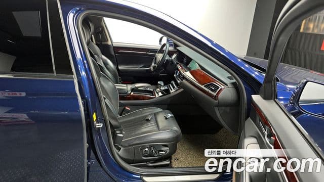 Genesis EQ900 Prestige, 2016 10