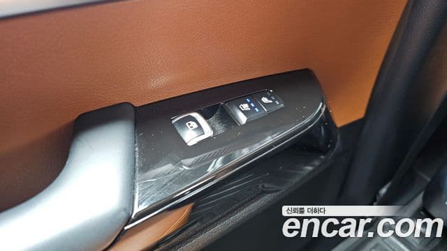 Kia Mohave The / новый Master Platinum, 2024 19