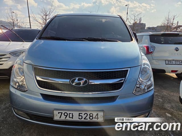Hyundai Grand Starex CVX Luxury, 2010 1