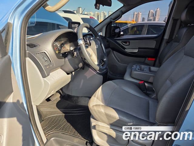 Hyundai Grand Starex CVX Luxury, 2010 10