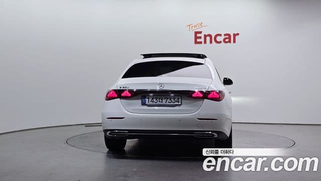 Mercedes-Benz E-класс W214 Avantgarde, 2024 4