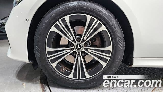 Mercedes-Benz E-класс W214 Avantgarde, 2024 все фото