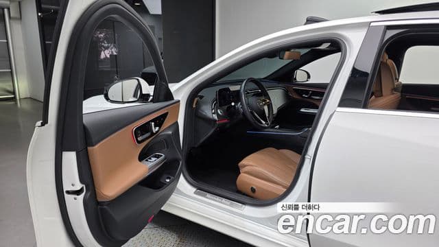 Mercedes-Benz E-класс W214 Avantgarde, 2024 11