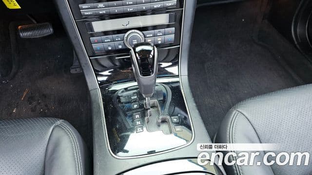 Kia Opirus Premium LPI GH270 Deluxe, 2011 9