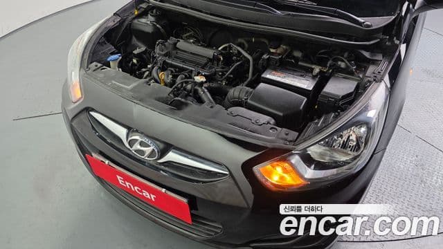 Hyundai Accent(новый кузов / новое поколение) 1.4 VVT Smart, 2014 6