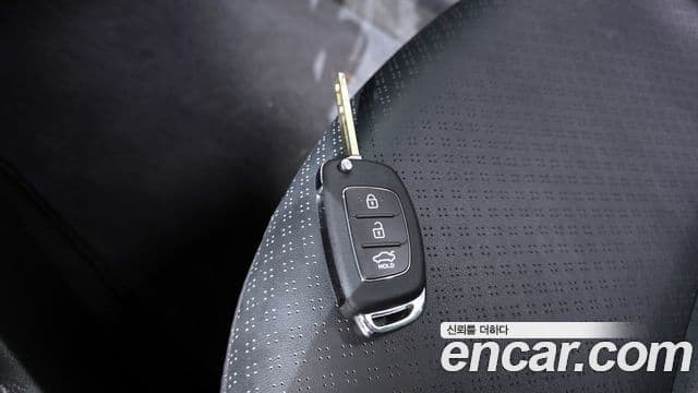 Hyundai Accent(новый кузов / новое поколение) 1.4 VVT Smart, 2014 16