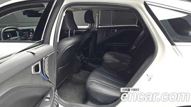 Kia The / новый New K8 гибрид Noblesse, 2025 11