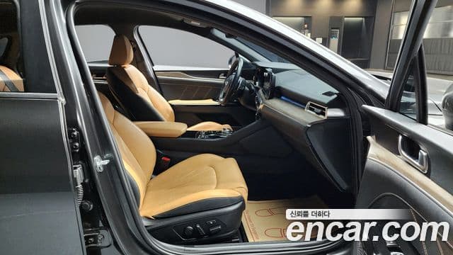 Kia K5 3세대 Signature, 2020 10