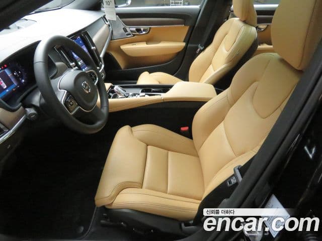 Volvo S90 B5 Ultra Bright, 2025 10