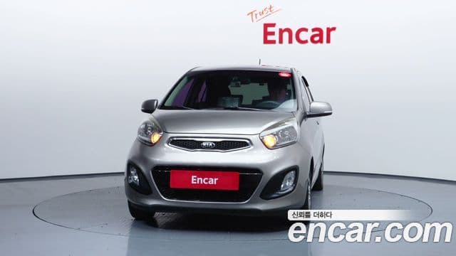 Kia All New Morning Deluxe Trendy, 2014 3