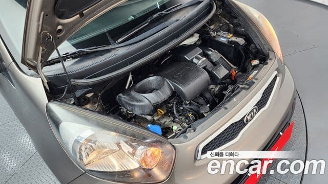 Kia All New Morning Deluxe Trendy, 2014 6