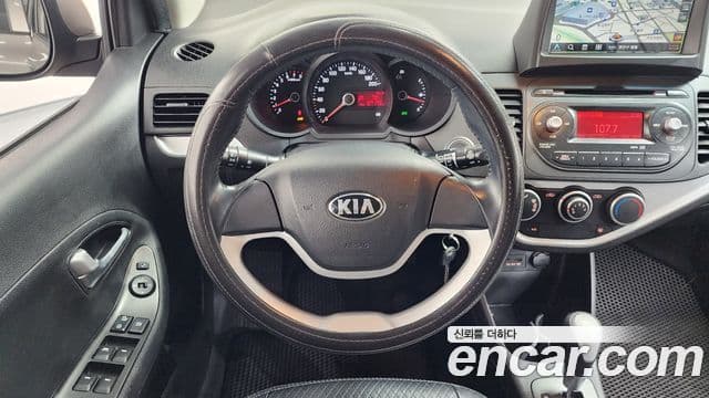 Kia All New Morning Deluxe Trendy, 2014 13