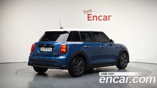 Mini Cooper 3세대, 2022 2