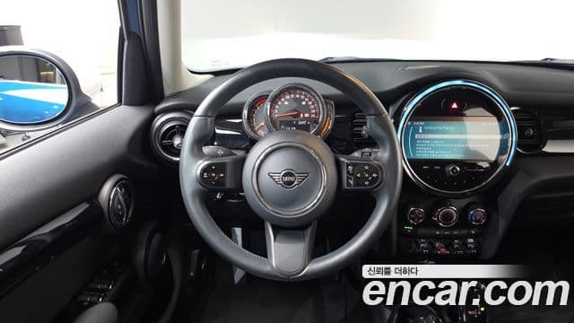 Mini Cooper 3세대, 2022 13