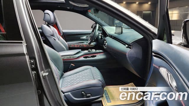 Genesis GV70, 2022 10
