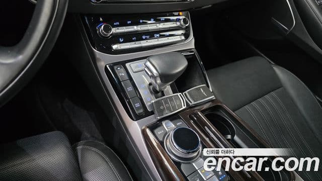 Genesis EQ900 Luxury, 2018 9