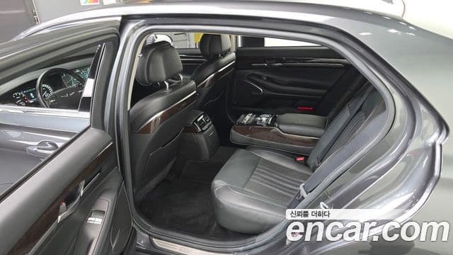 Genesis EQ900 Luxury, 2018 11