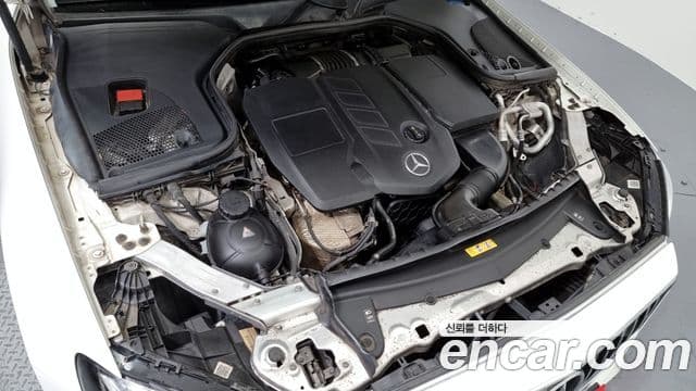 Mercedes-Benz E-класс W213 E220d кабриолет, 2018 6