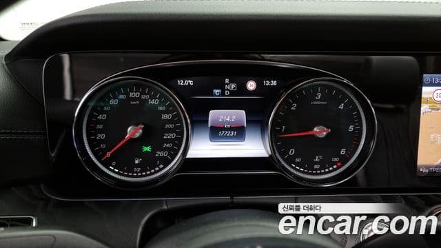 Mercedes-Benz E-класс W213 E220d кабриолет, 2018 8