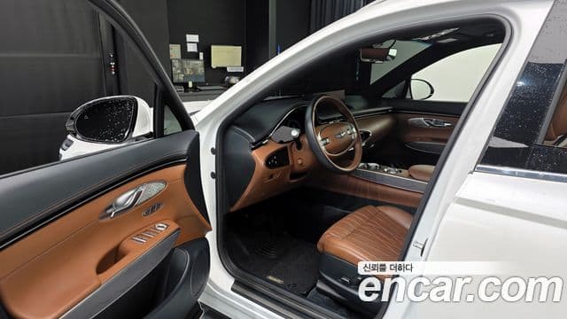 Genesis GV70, 2021 10