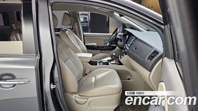 Kia All New Carnival Prestige, 2018 10