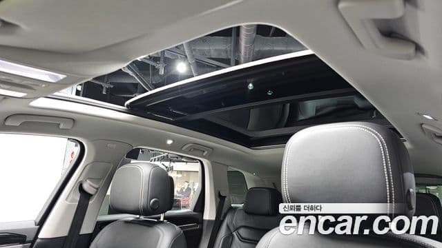 Volkswagen Touareg 3세대 Premium, 2023 18