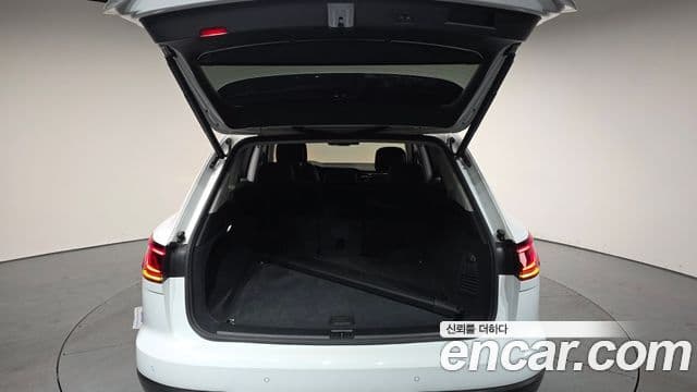 Volkswagen Touareg 3세대 Premium, 2023 20