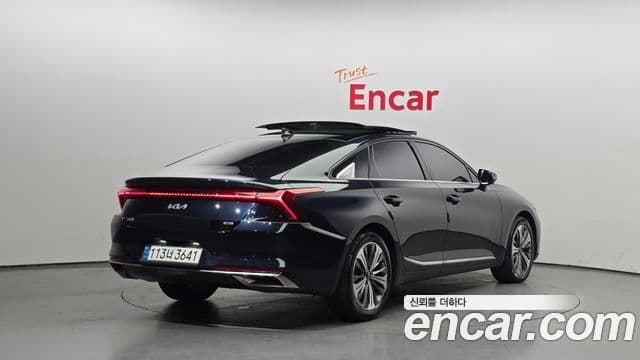 Kia K8 гибрид Signature, 2022 2