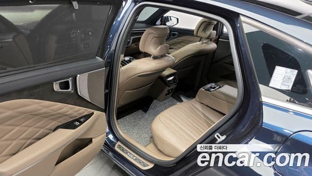 Kia K8 гибрид Signature, 2022 11