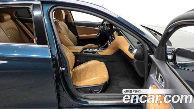 Genesis The / новый New G70 슈팅브레이크, 2023 11