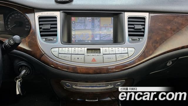 Hyundai Genesis Prime Pack, 2010 15