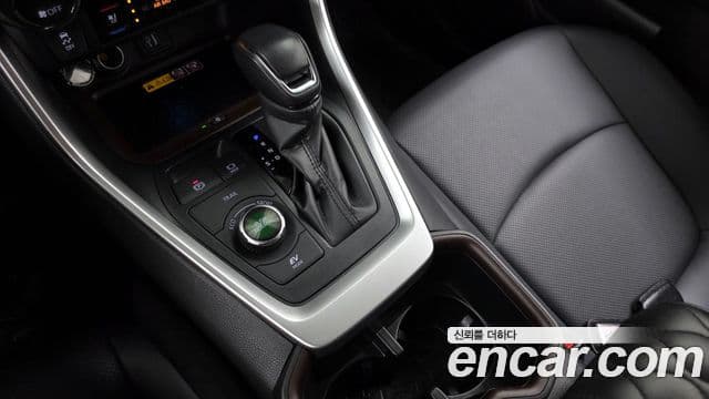 Toyota RAV4 5세대 2.5 4WD гибрид LTD, 2024 9