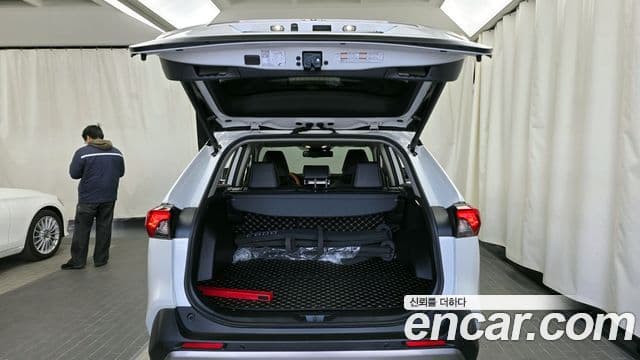 Toyota RAV4 5세대 2.5 4WD гибрид LTD, 2024 20