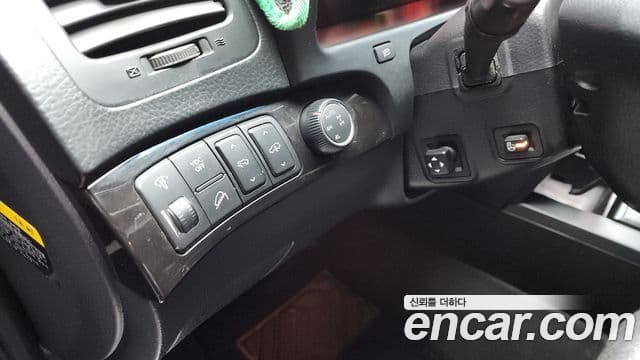 Kia Mohave 4WD KV300, 2012 16