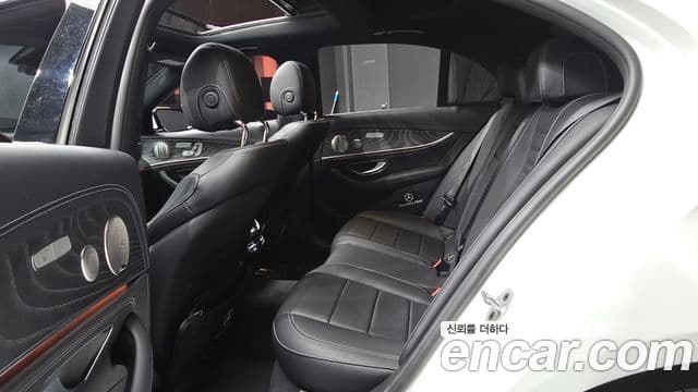 Mercedes-Benz E-класс W213 AMG Line, 2022 12