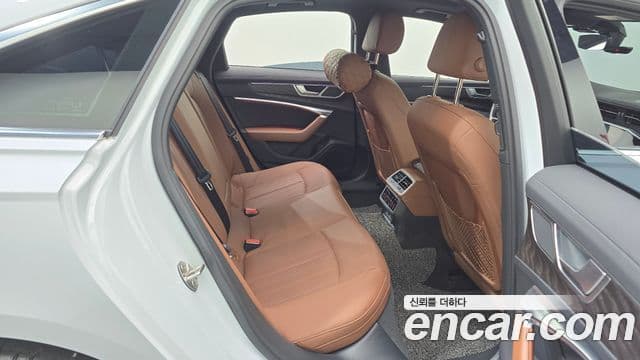 Audi A6 (C8) Premium, 2023 12