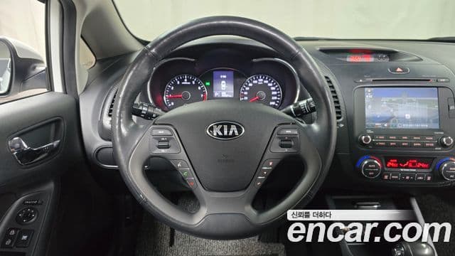 Kia K3 Trendy, 2013 13