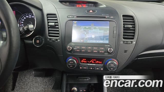 Kia K3 Trendy, 2013 14