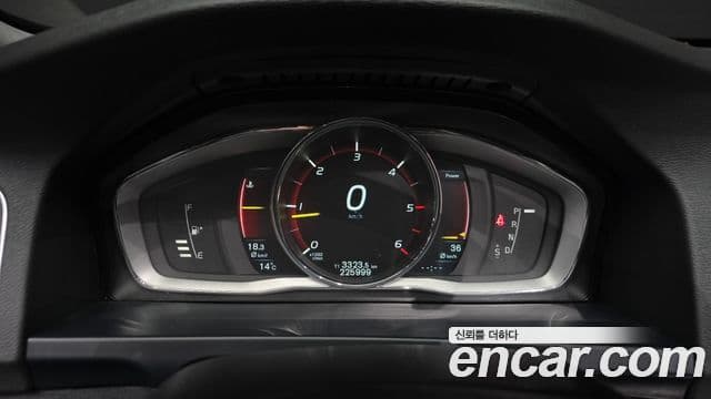 Volvo S60 2세대, 2015 8