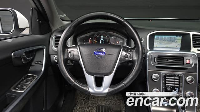 Volvo S60 2세대, 2015 13