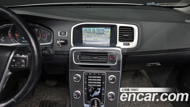 Volvo S60 2세대, 2015 15