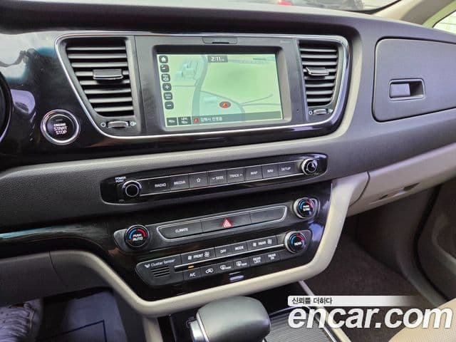 Kia All New Carnival Prestige, 2018 11