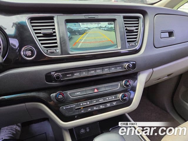 Kia All New Carnival Prestige, 2018 12