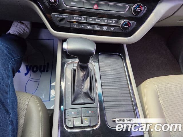 Kia All New Carnival Prestige, 2018 13