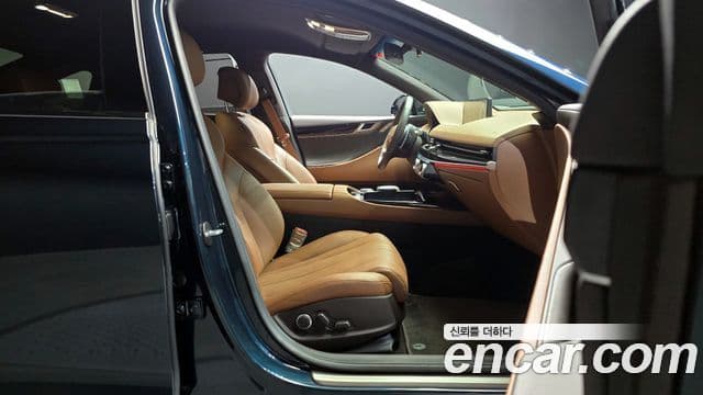 Genesis G80 (RG3) бензин 2.5 турбо 2WD, 2024 10